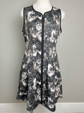 Betsey Johnson Floral Scuba Knit Fit & Flare Dress Size 12 Goth Romantic